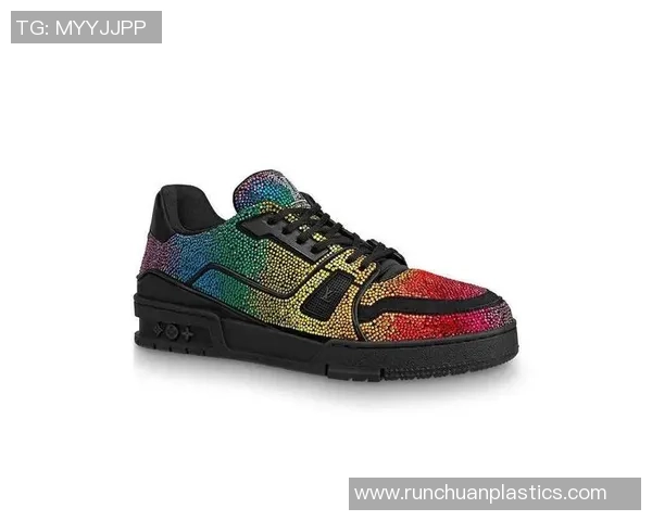 LV足球明星时尚穿搭揭秘引领潮流的运动风格与奢华结合