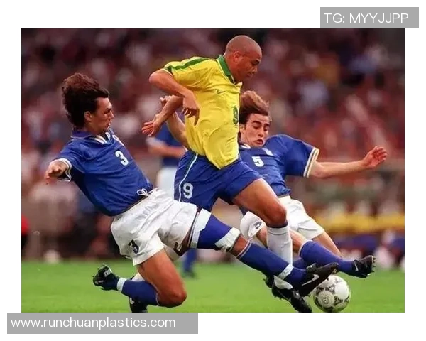 乌开头的足球明星盘点他们的辉煌成就与传奇故事