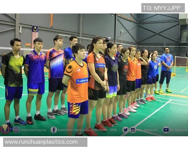 上海羽毛球队选拔赛表现分析与状态评估探讨