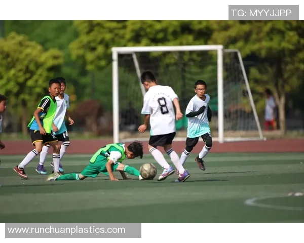 小学足球比赛规则详解及注意事项分享 小学足球比赛规则详解及注意事项分享