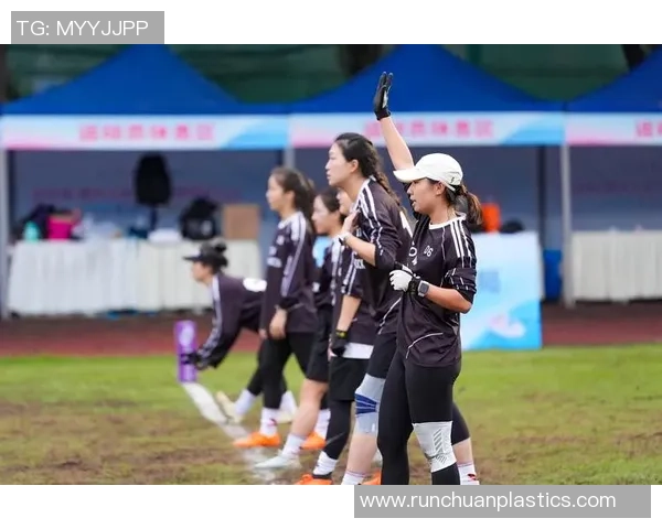 武汉飞盘队荣登全国飞盘技术排行榜第七名展现实力与潜力 武汉飞盘队荣登全国飞盘技术排行榜第七名展现实力与潜力